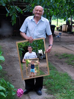 9 Ways to Keep Generations Straight of the Same Name